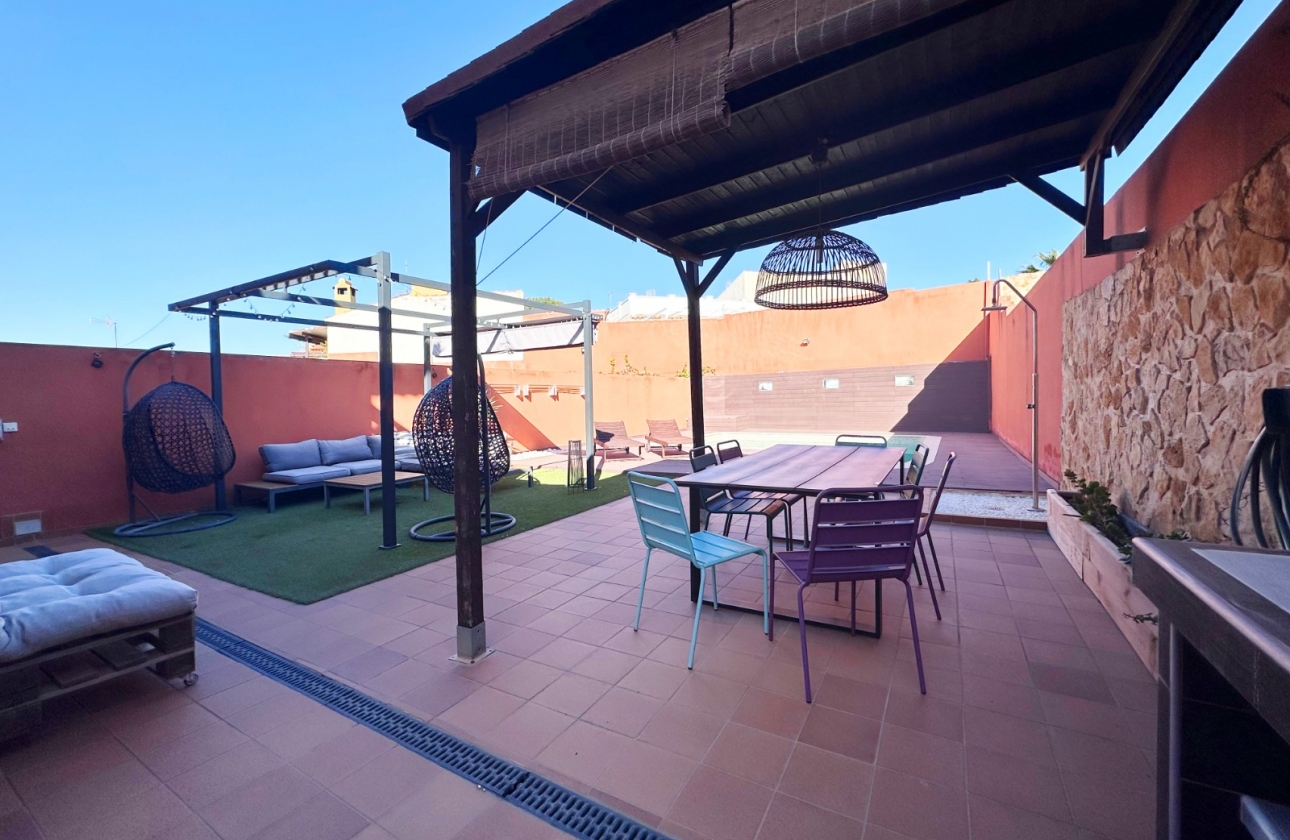 Reventa - Villa - Torrevieja - Los Balcones