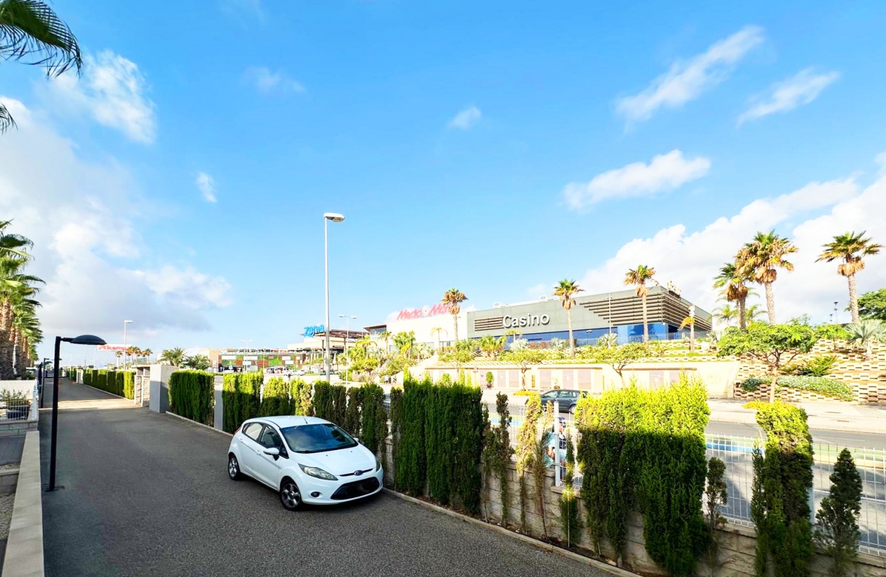 Reventa - Bungalow bajo - Orihuela Costa - La Zenia