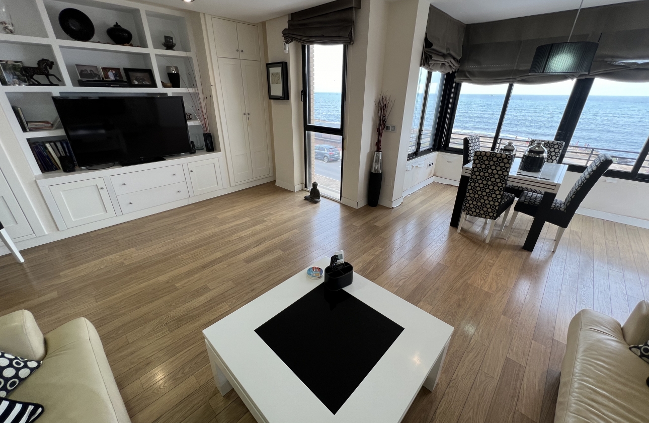 Resale - Apartment - Torrevieja - La Veleta