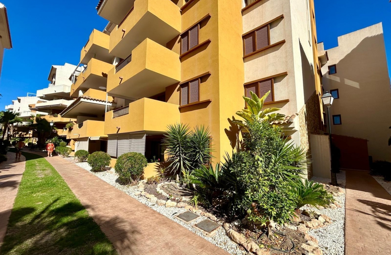 Rynek wtórny - Apartament - Torrevieja - Punta prima