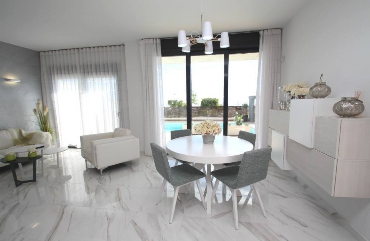 Obra nueva - Villa - Orihuela Costa - Campoamor