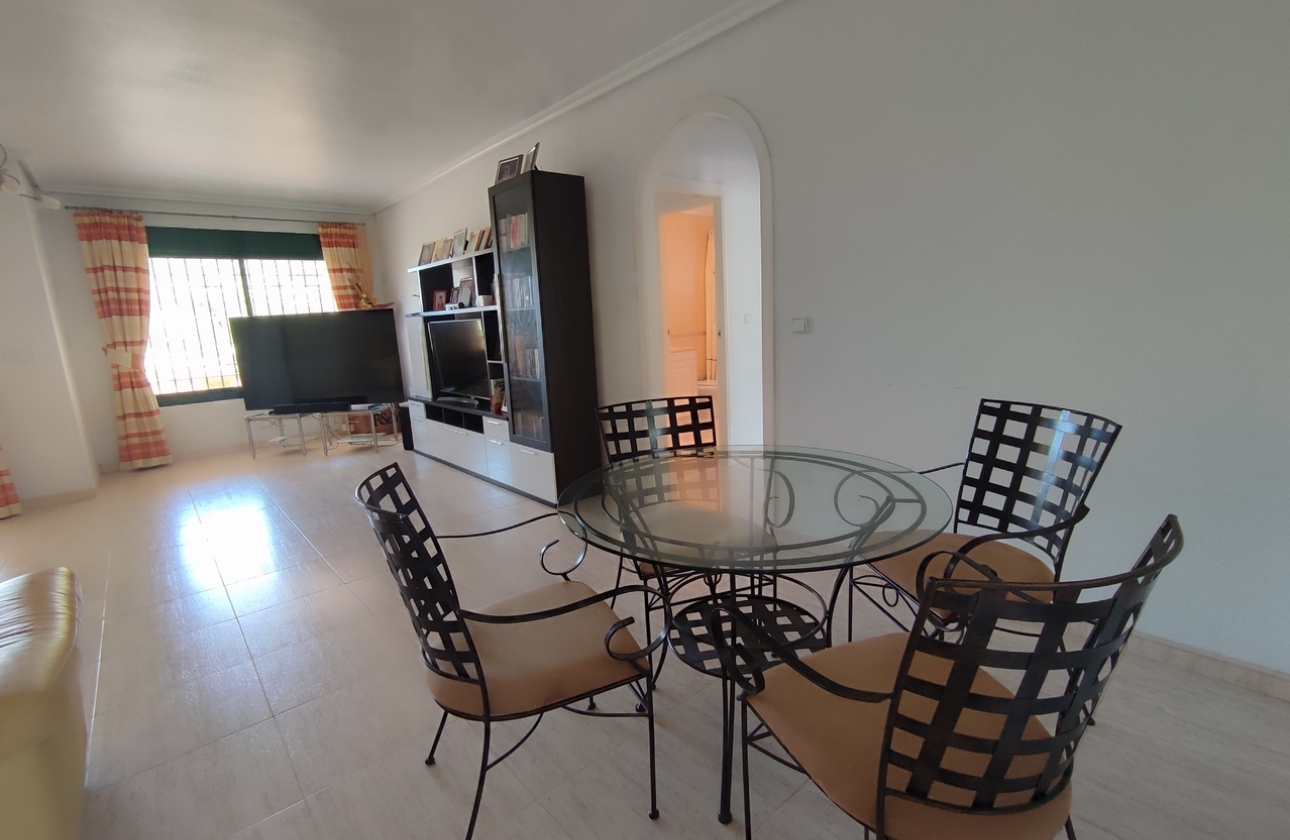 Resale - Apartment - Orihuela Costa - Campoamor Golf