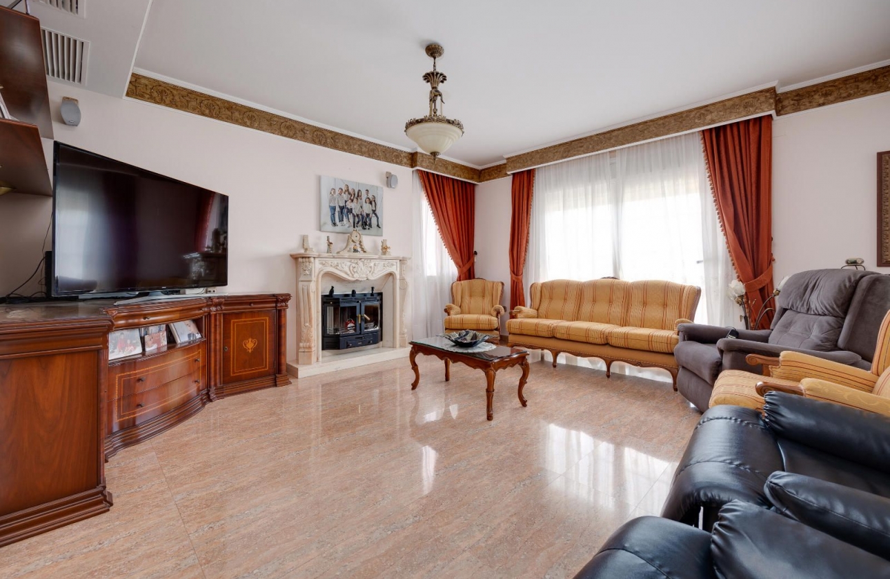 Rynek wtórny - Detached House / Villa - Orihuela - Hurchillo