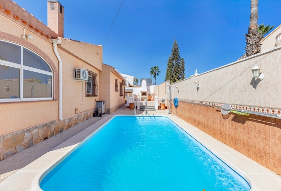 Resale - Villa - Torrevieja - La siesta