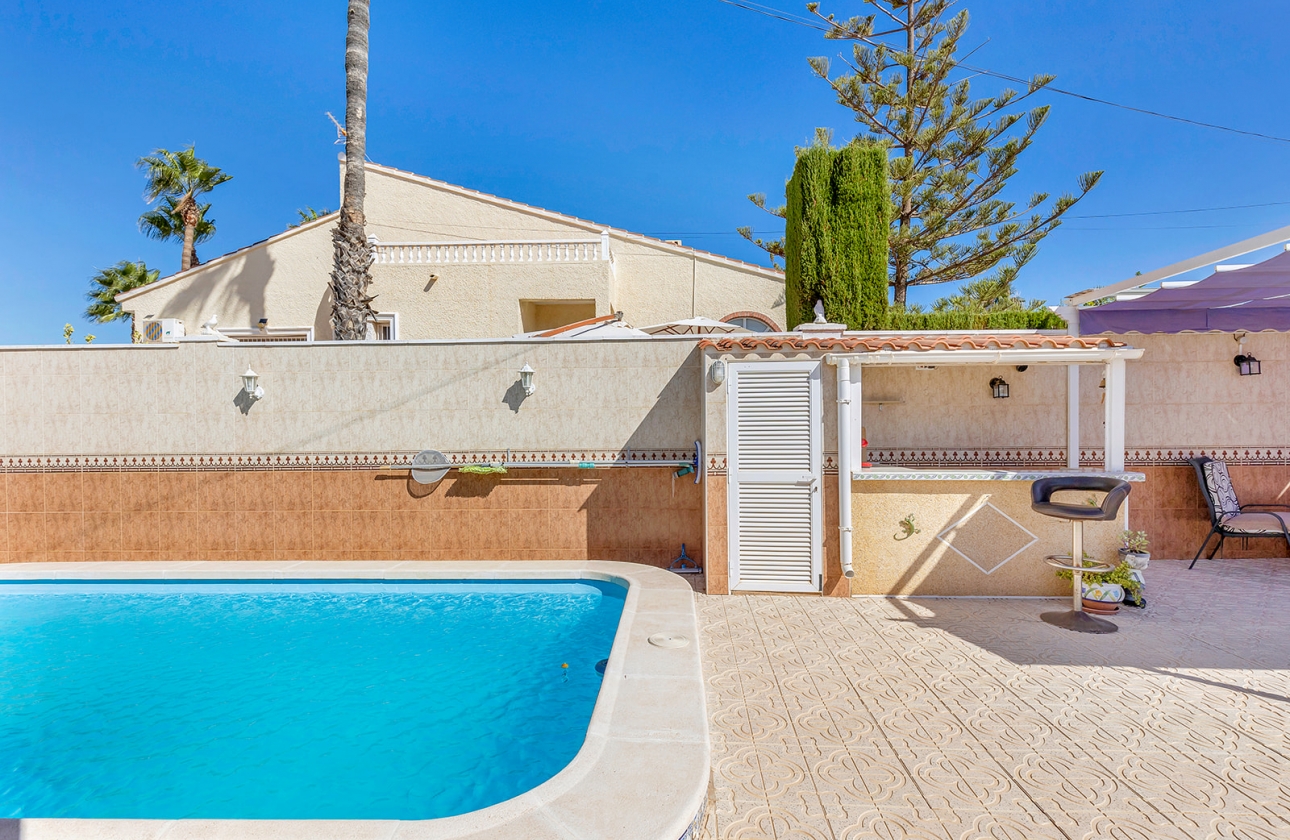 Resale - Villa - Torrevieja - La siesta