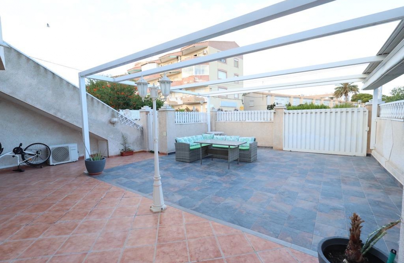 Resale - Bungalow - Orihuela Costa - Cabo Roig