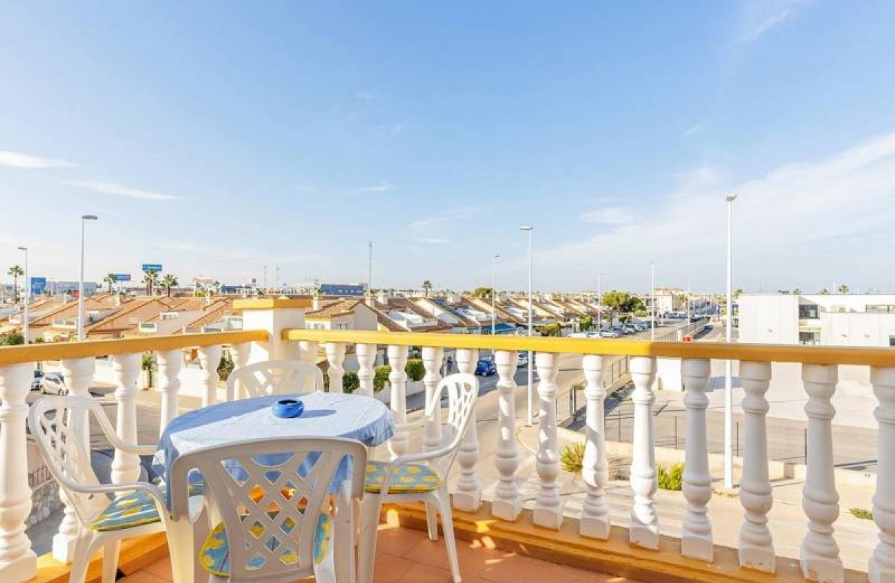 Resale - Apartment - Orihuela Costa - La Zenia