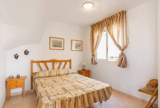 Resale - Apartment - Orihuela Costa - La Zenia