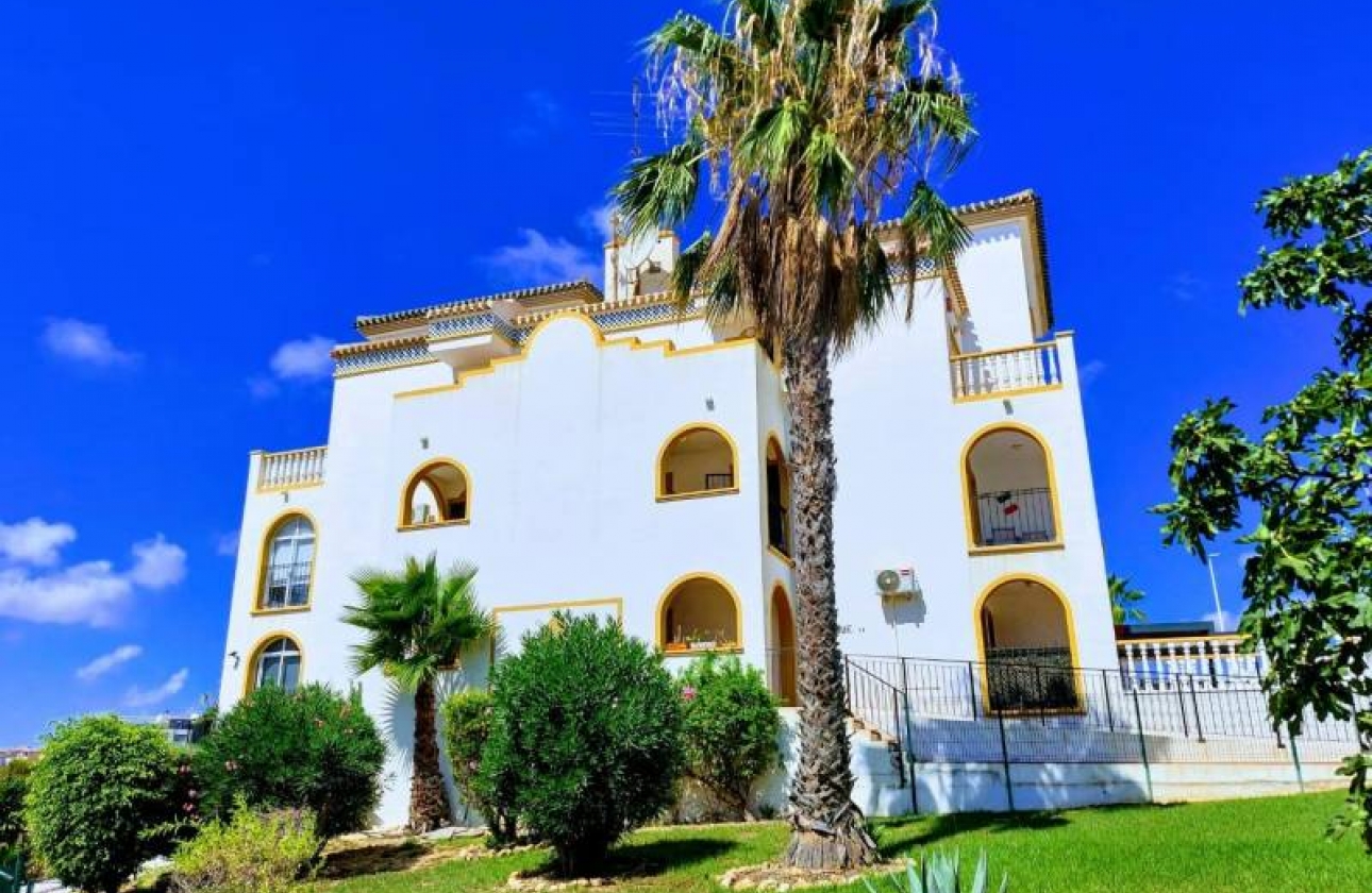 Resale - Apartment - Orihuela Costa - La Zenia