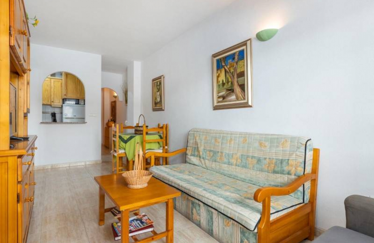 Resale - Apartment - Torrevieja - Estacion de autobuses