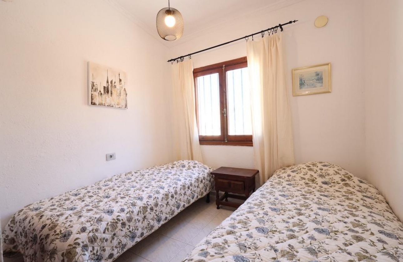 Resale - Bungalow - Torrevieja - Los Frutales