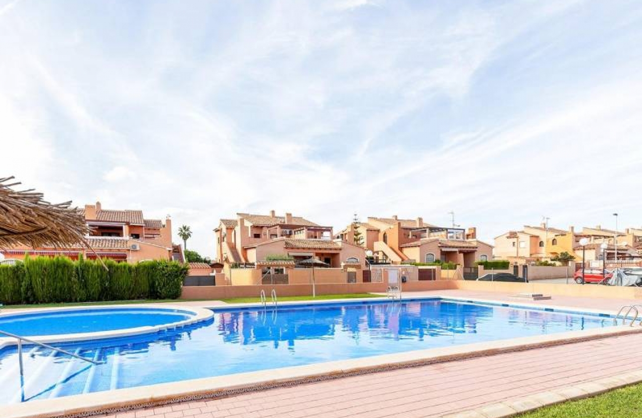 Resale - Bungalow ground floor - Torrevieja - Torrejón