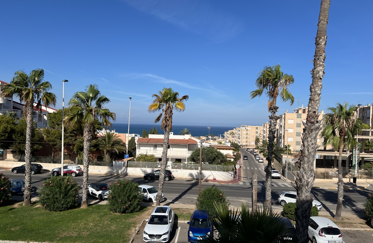 Resale - Apartment - Torrevieja