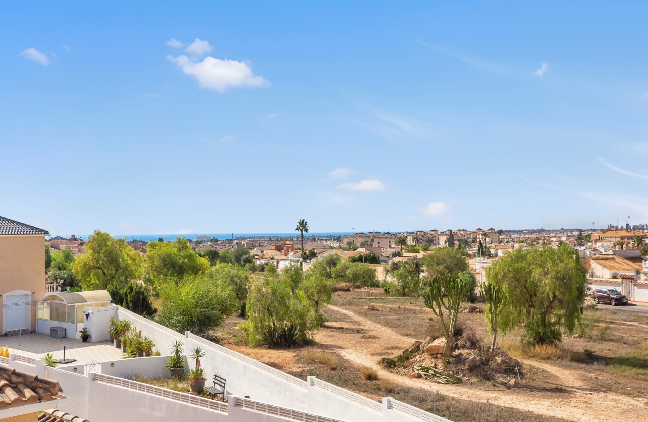 Rynek wtórny - Villa - Torrevieja - Los Altos