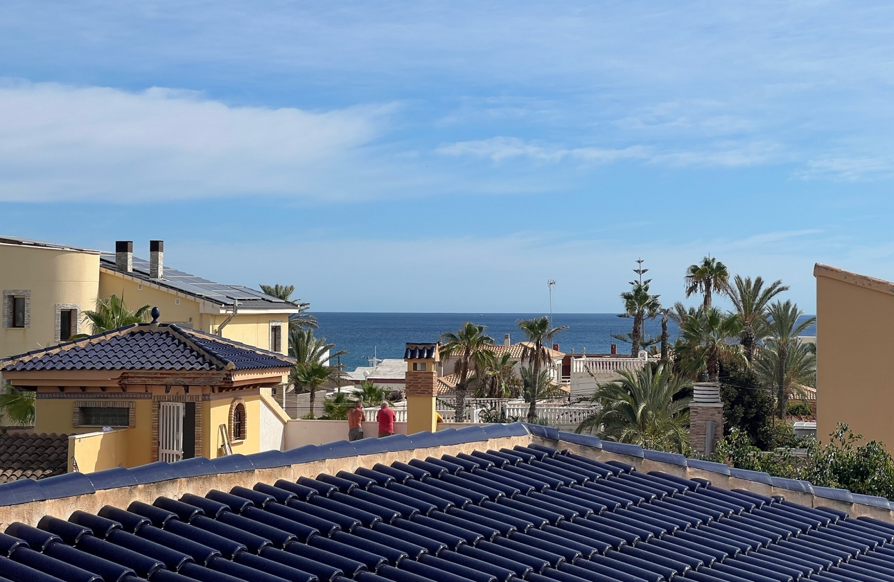 Resale - Villa - Torrevieja - Cabo cervera