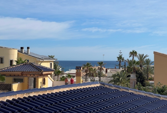 Resale - Villa - Torrevieja - Cabo cervera