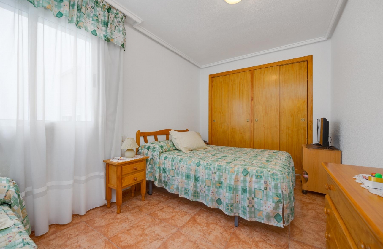 Resale - Apartment - Torrevieja - Centro