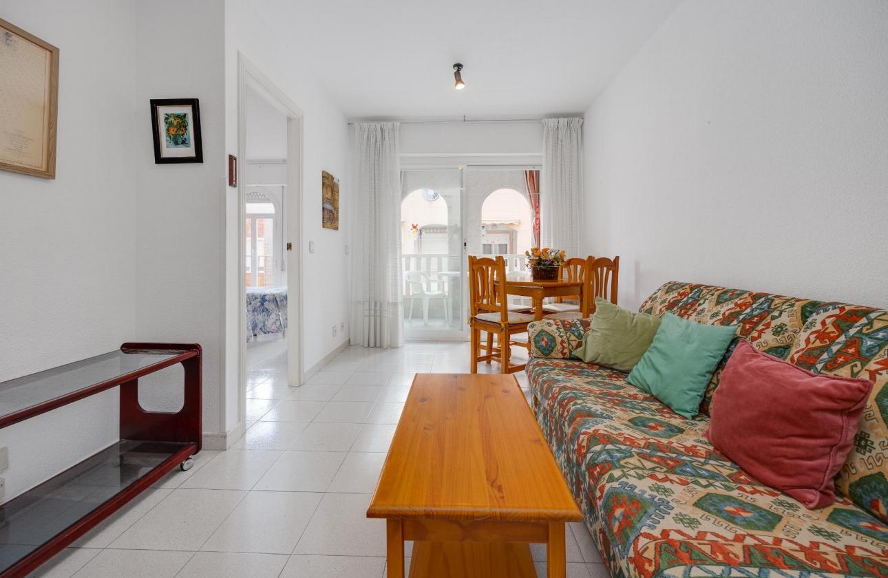 Rynek wtórny - Apartament - Torrevieja - Playa De Los Naufragos