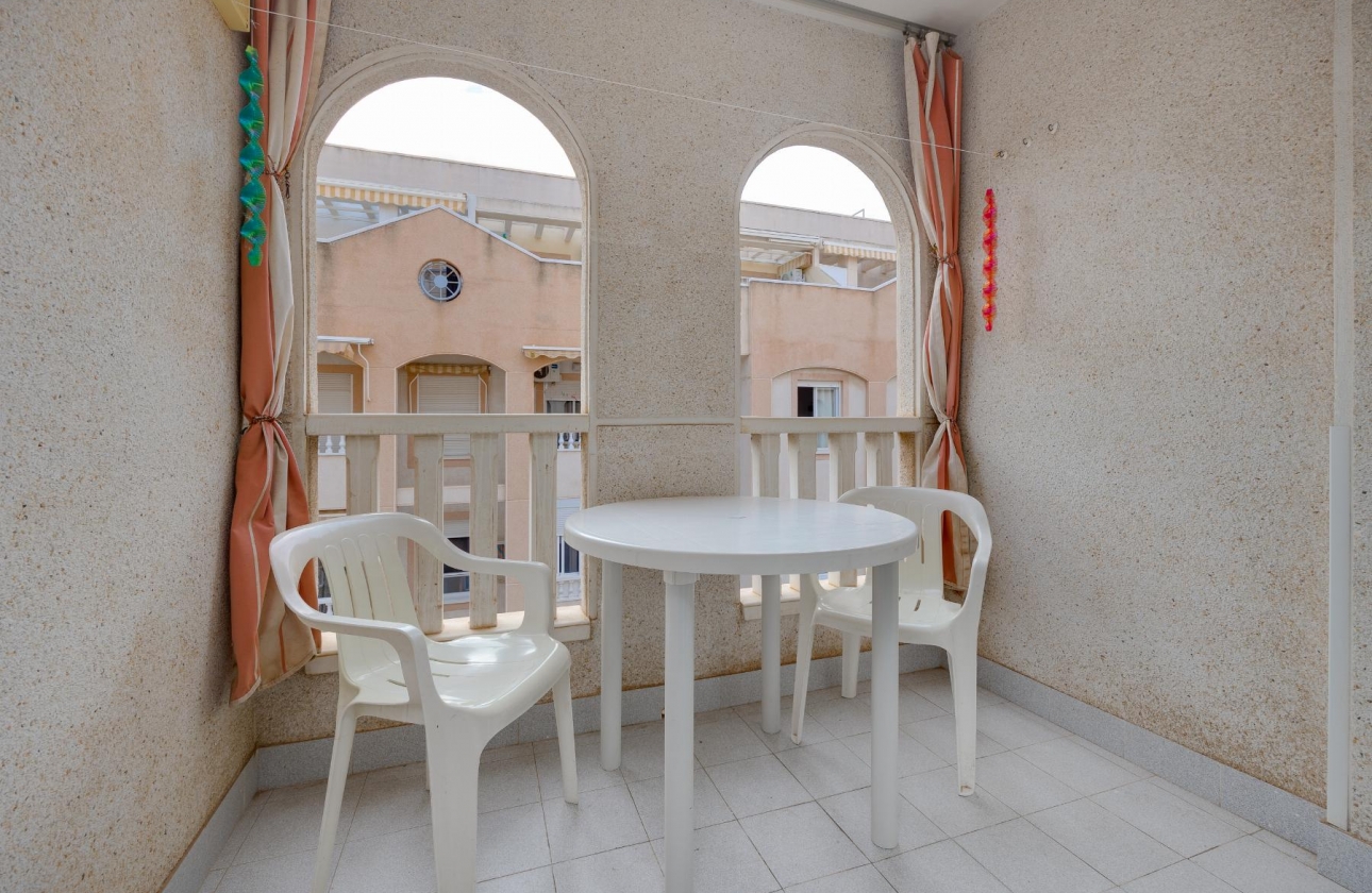 Rynek wtórny - Apartament - Torrevieja - Playa De Los Naufragos