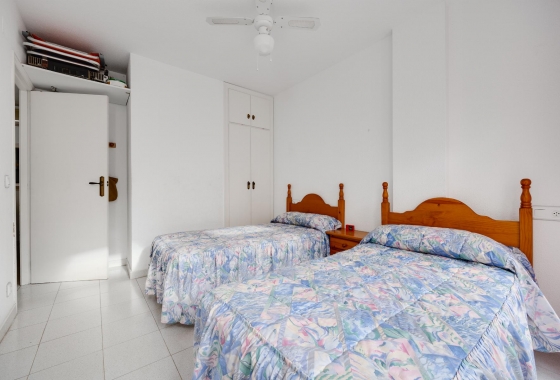 Rynek wtórny - Apartament - Torrevieja - Playa De Los Naufragos