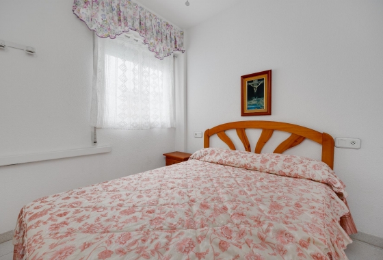 Rynek wtórny - Apartament - Torrevieja - Playa De Los Naufragos