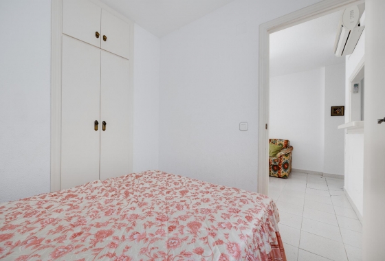 Rynek wtórny - Apartament - Torrevieja - Playa De Los Naufragos