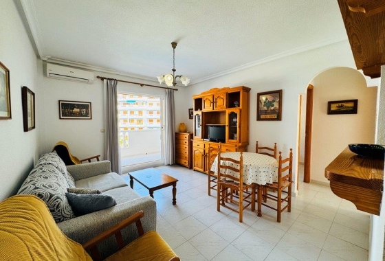 Resale - Apartment - Torrevieja - La Mata