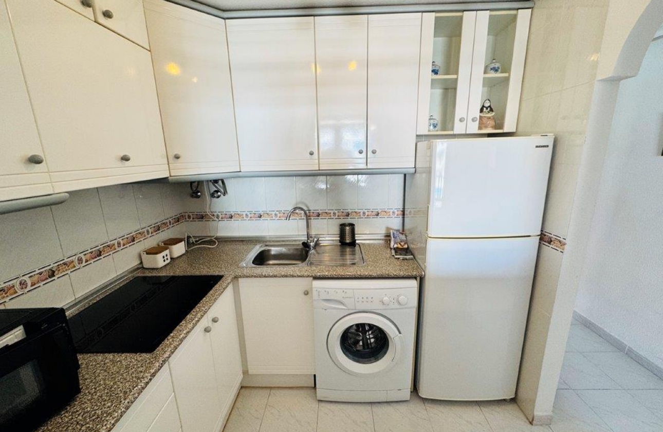 Resale - Apartment - Torrevieja - La Mata