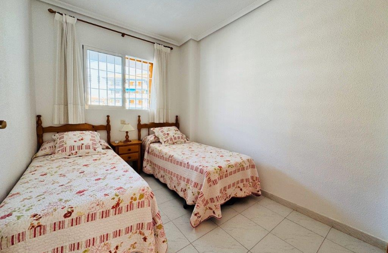 Resale - Apartment - Torrevieja - La Mata