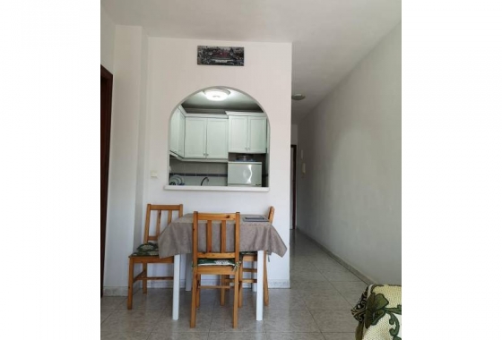 Resale - Apartment - Torrevieja - Estacion de autobuses