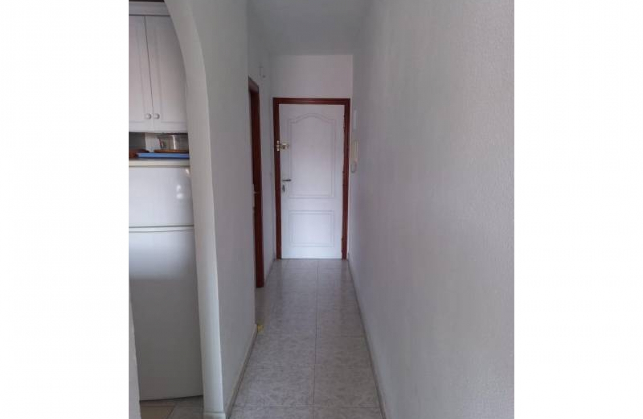 Resale - Apartment - Torrevieja - Estacion de autobuses