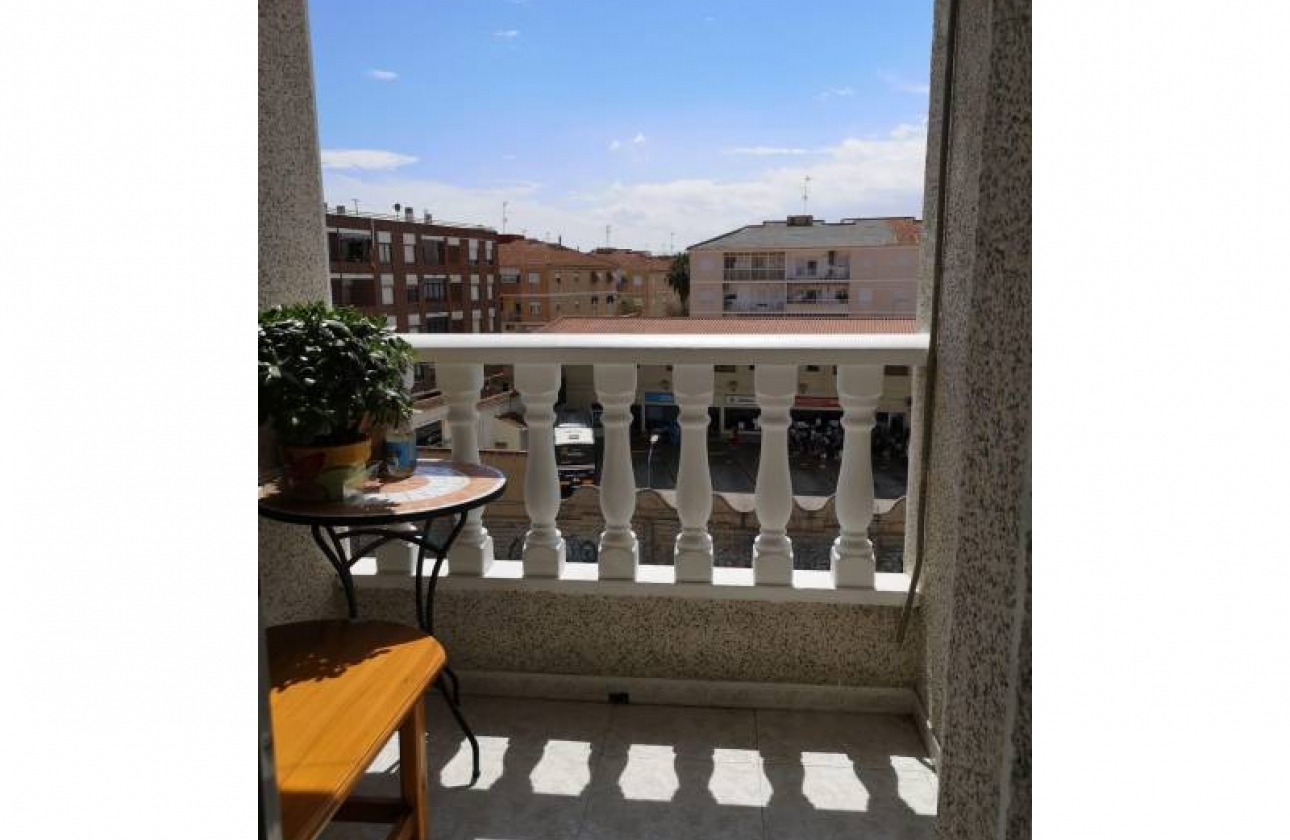 Resale - Apartment - Torrevieja - Estacion de autobuses