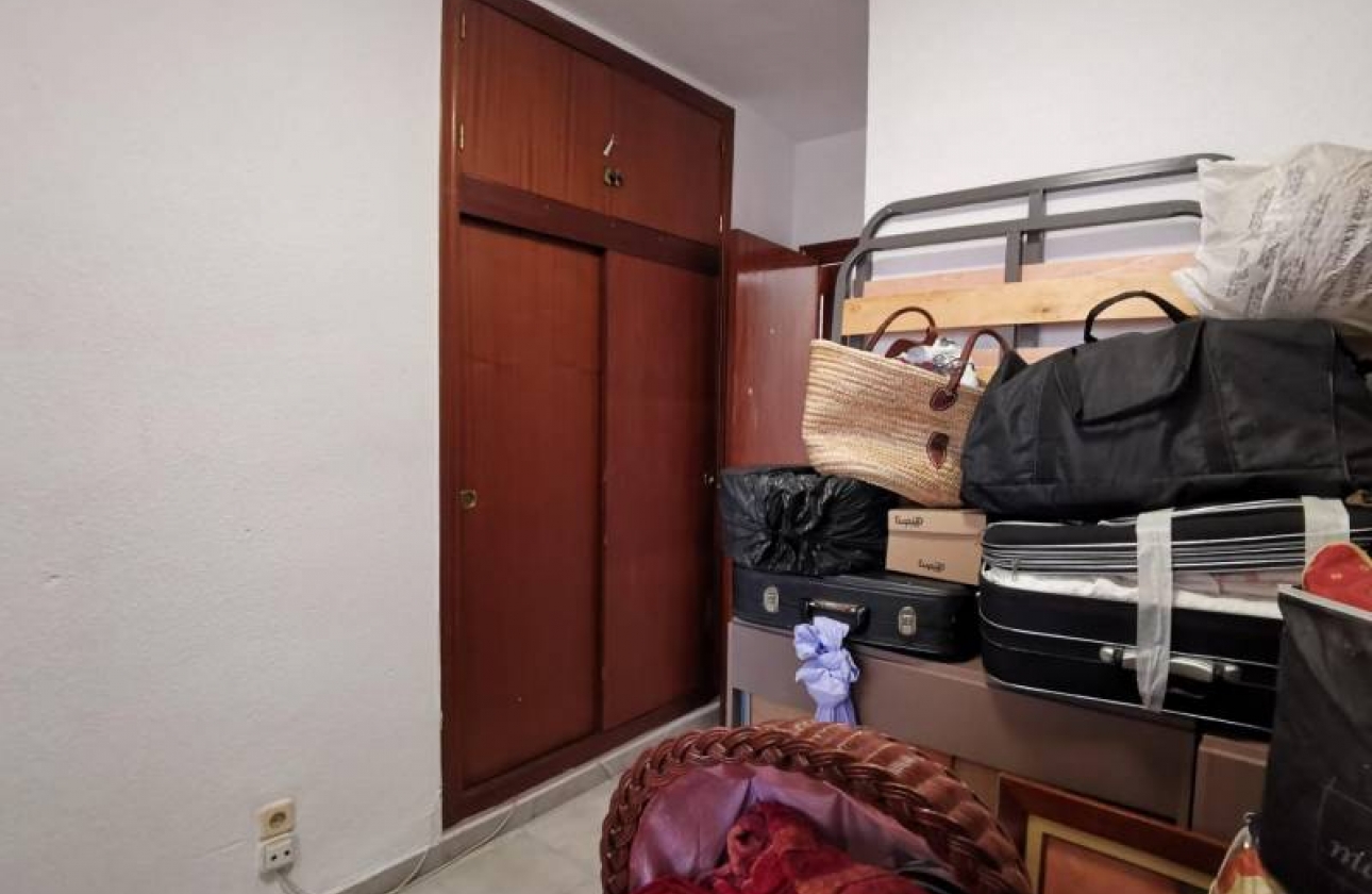 Resale - Apartment - Torrevieja - Estacion de autobuses