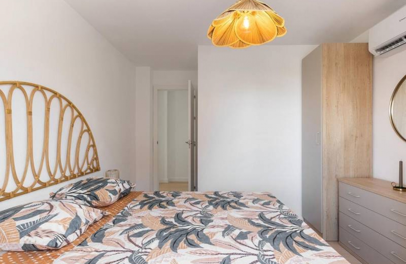 Rynek wtórny - Apartament - Torrevieja - Playa De Los Naufragos