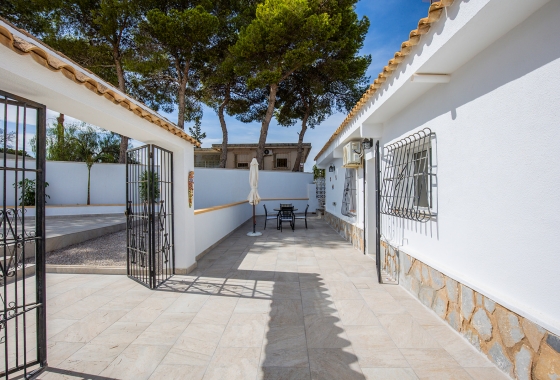 Rynek wtórny - Villa - Torrevieja - Los Balcones