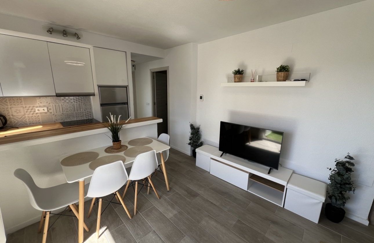 Resale - Apartment - Torrevieja - La Mata