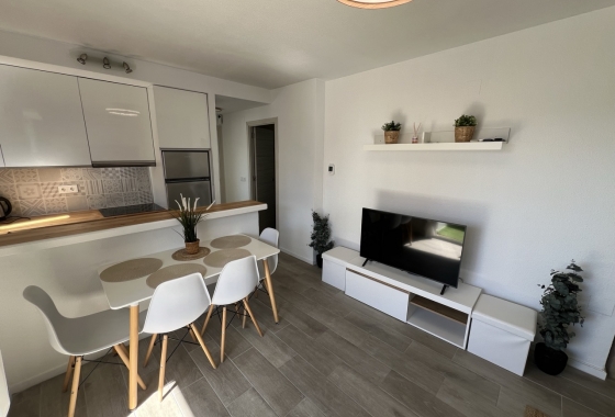 Resale - Apartment - Torrevieja - La Mata