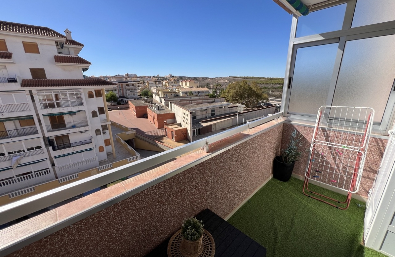 Resale - Apartment - Torrevieja - La Mata