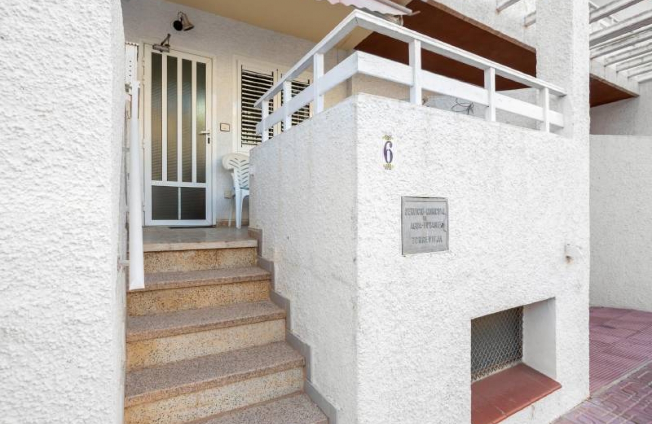 Resale - Townhouse - Torrevieja - Acequion