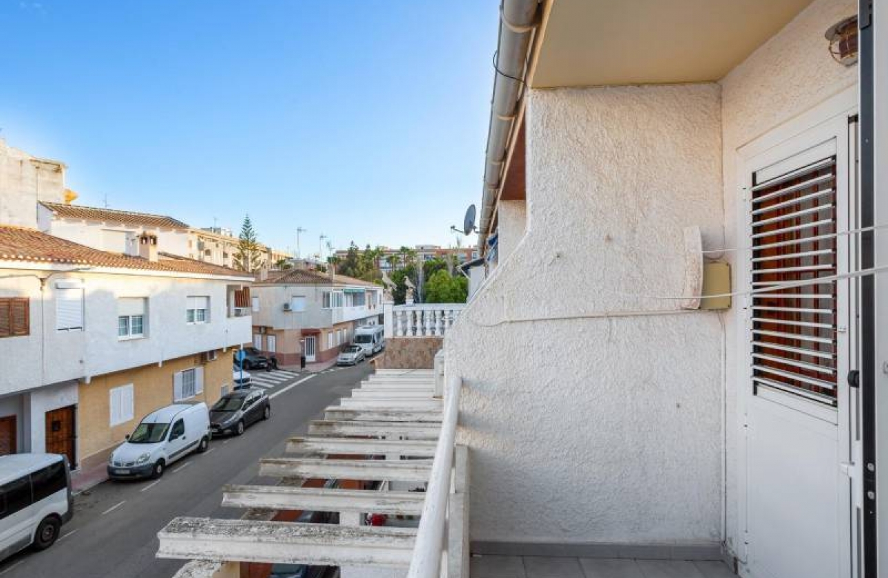 Resale - Townhouse - Torrevieja - Acequion