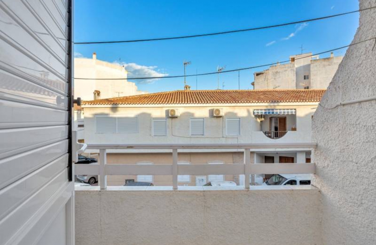 Resale - Townhouse - Torrevieja - Acequion