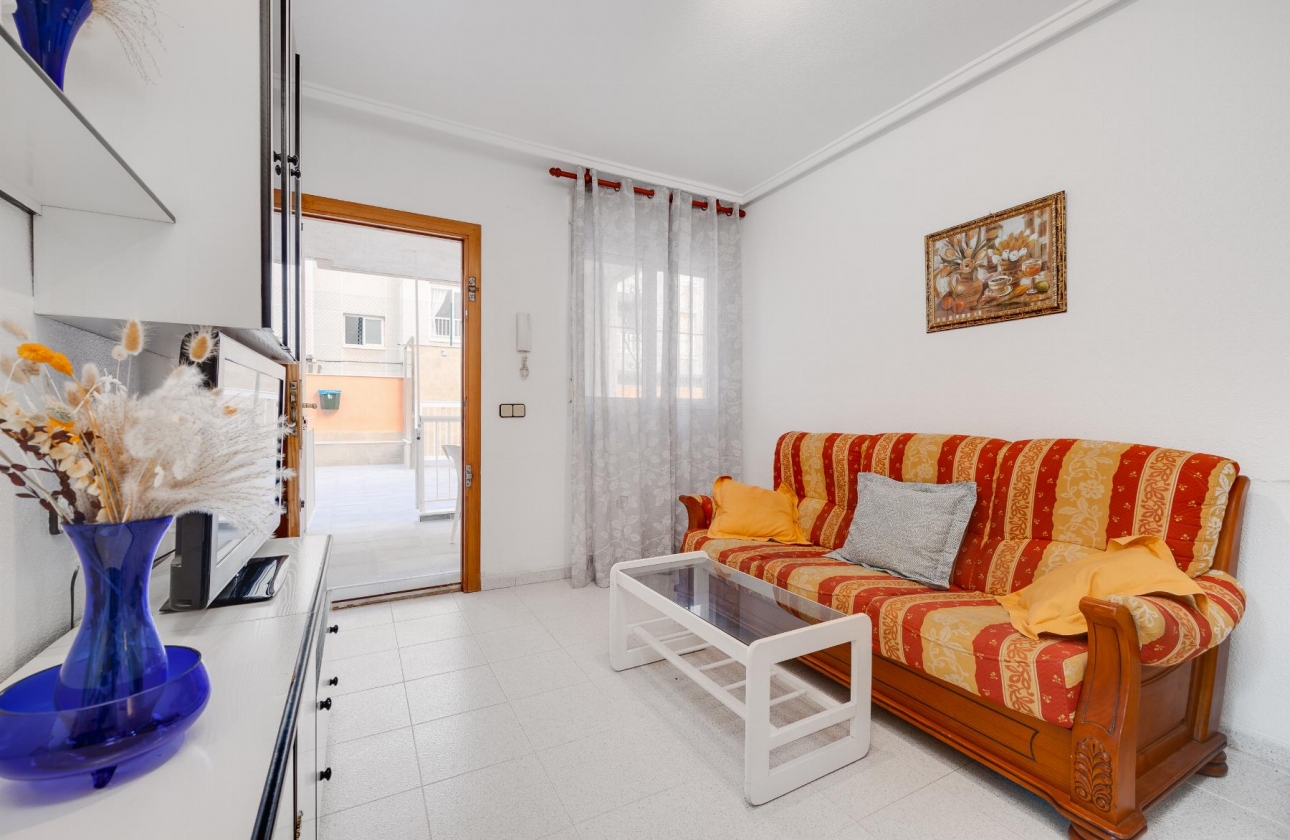 Rynek wtórny - Apartament - Torrevieja - Playa De Los Naufragos