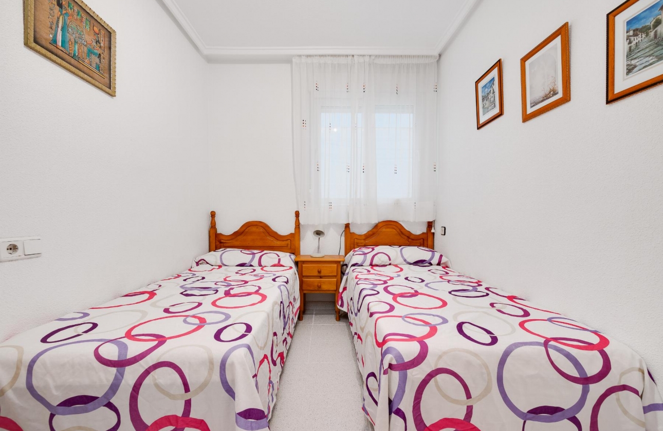 Rynek wtórny - Apartament - Torrevieja - Playa De Los Naufragos