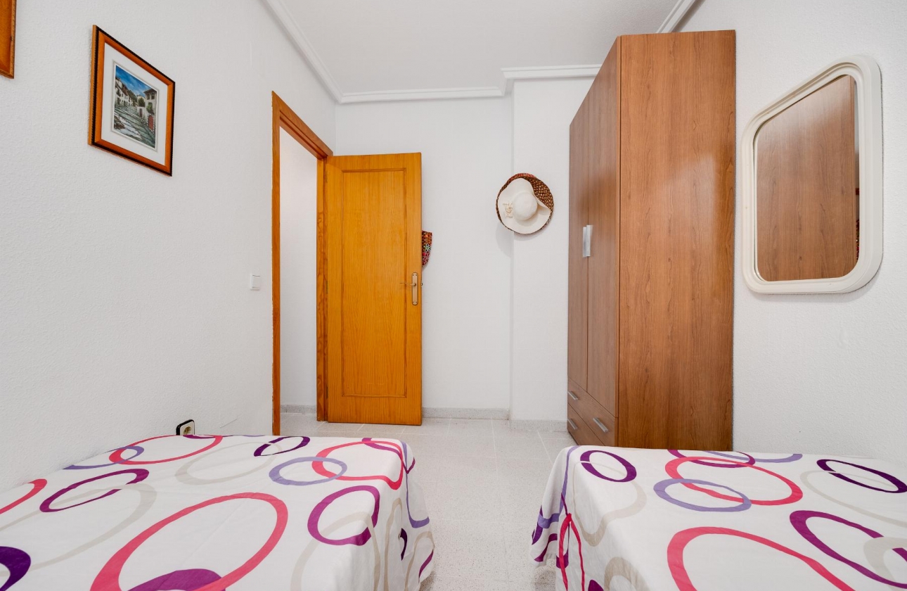 Rynek wtórny - Apartament - Torrevieja - Playa De Los Naufragos