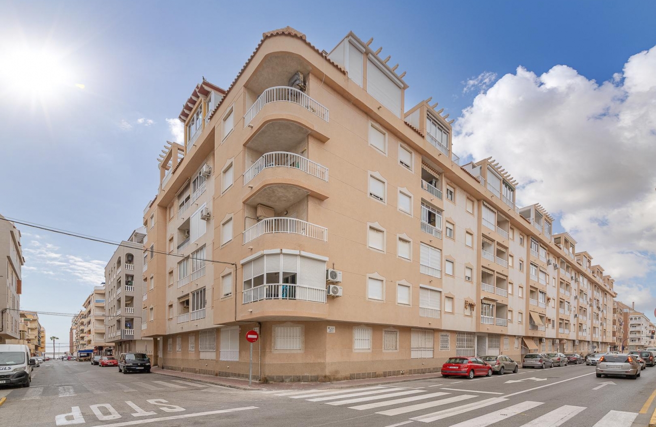 Rynek wtórny - Apartament - Torrevieja - Playa De Los Naufragos