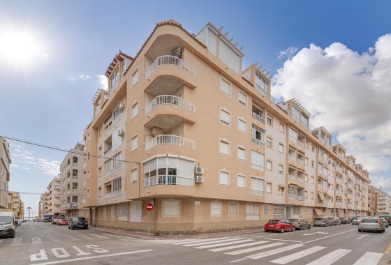 Rynek wtórny - Apartament - Torrevieja - Playa De Los Naufragos