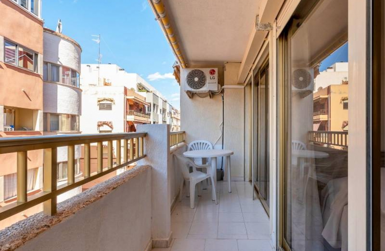 Rynek wtórny - Apartament - Torrevieja - Playa de los Locos