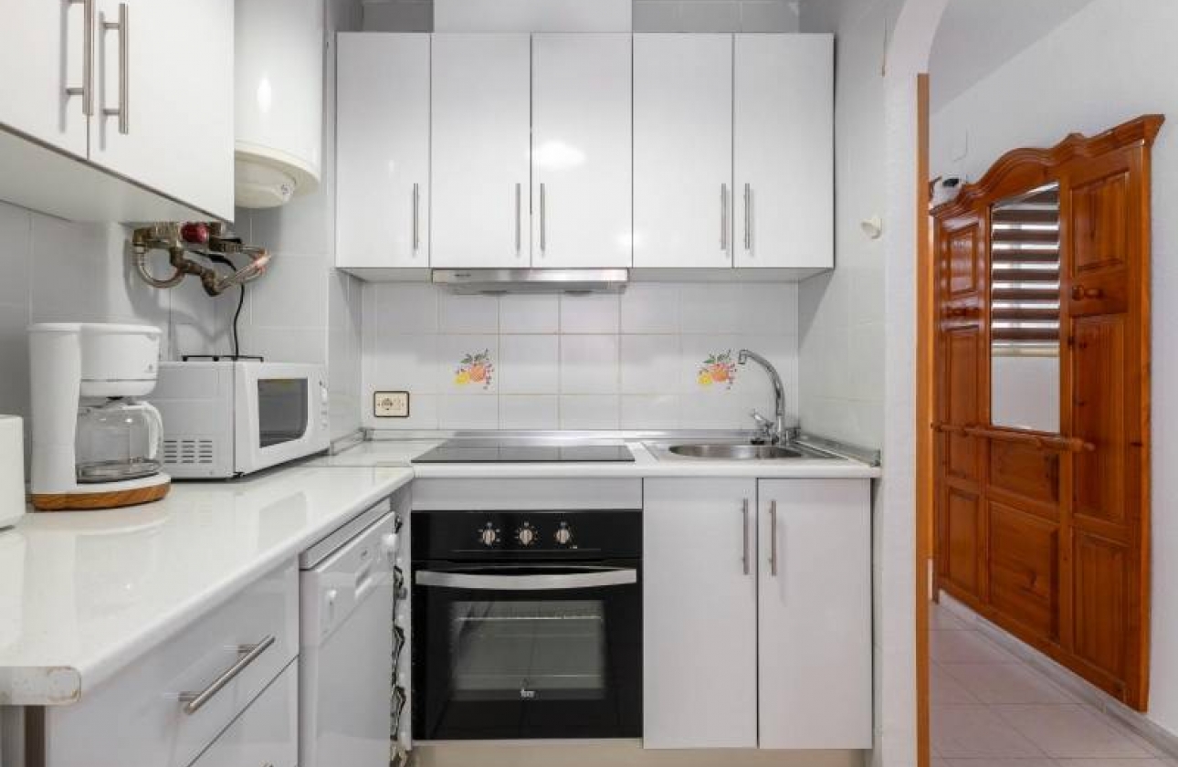 Rynek wtórny - Apartament - Torrevieja - Playa de los Locos