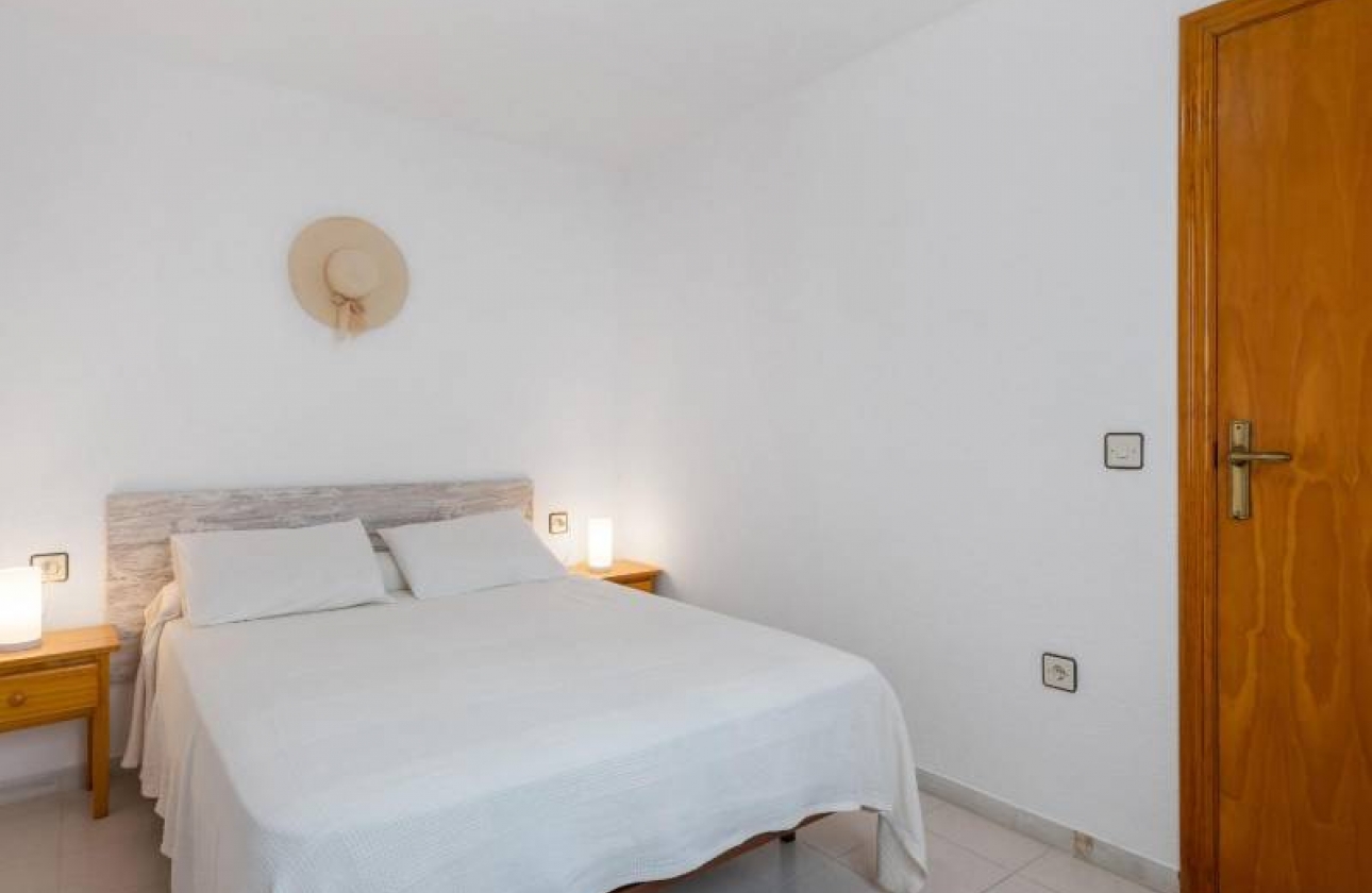 Rynek wtórny - Apartament - Torrevieja - Playa de los Locos