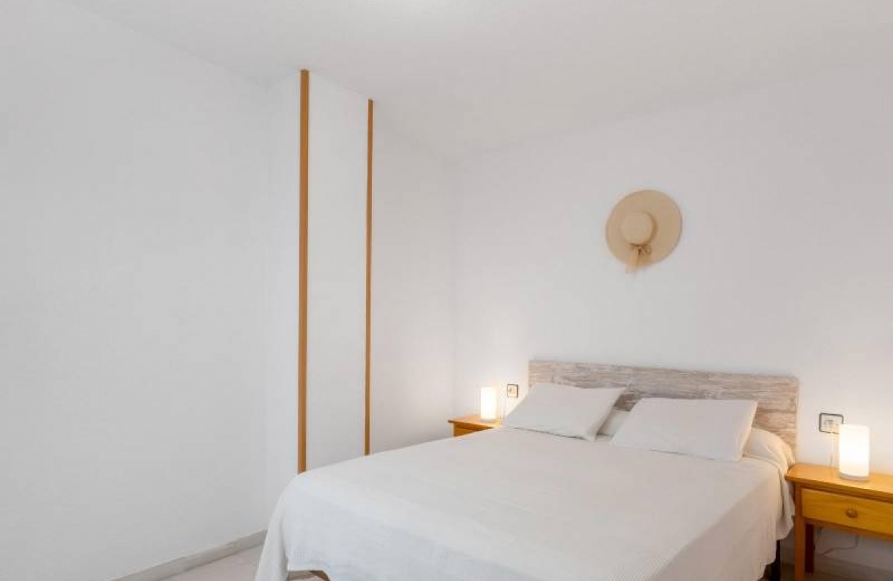 Rynek wtórny - Apartament - Torrevieja - Playa de los Locos